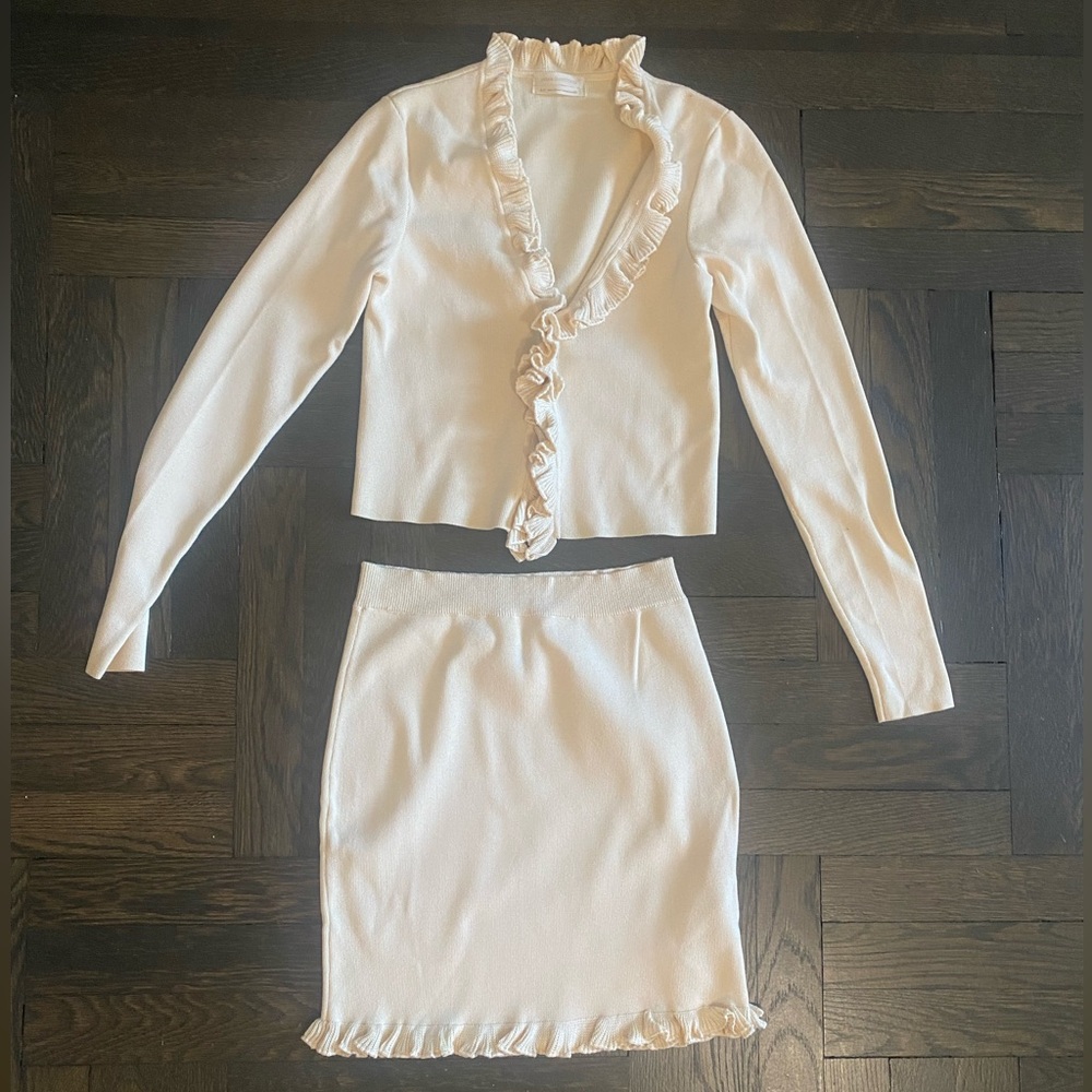 Knit Skirt Set with Ruffles Size Small